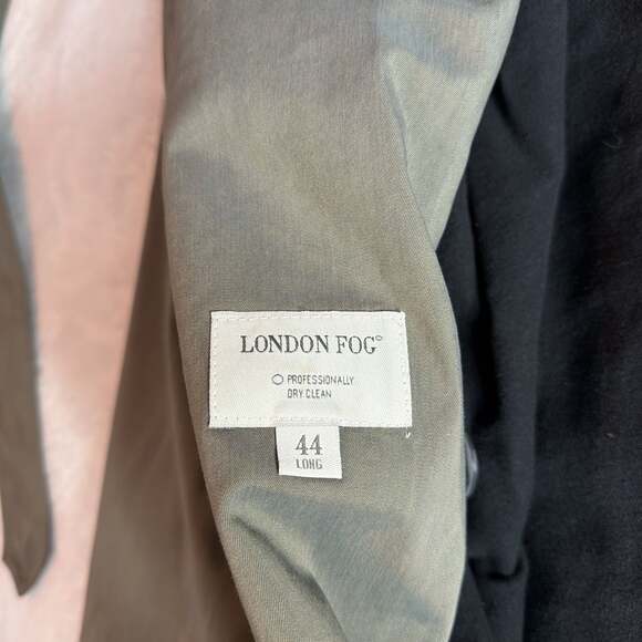 Vintage London Fog Towne Double-Breasted Trench Coat with Removable Liner - Picture 5 of 6